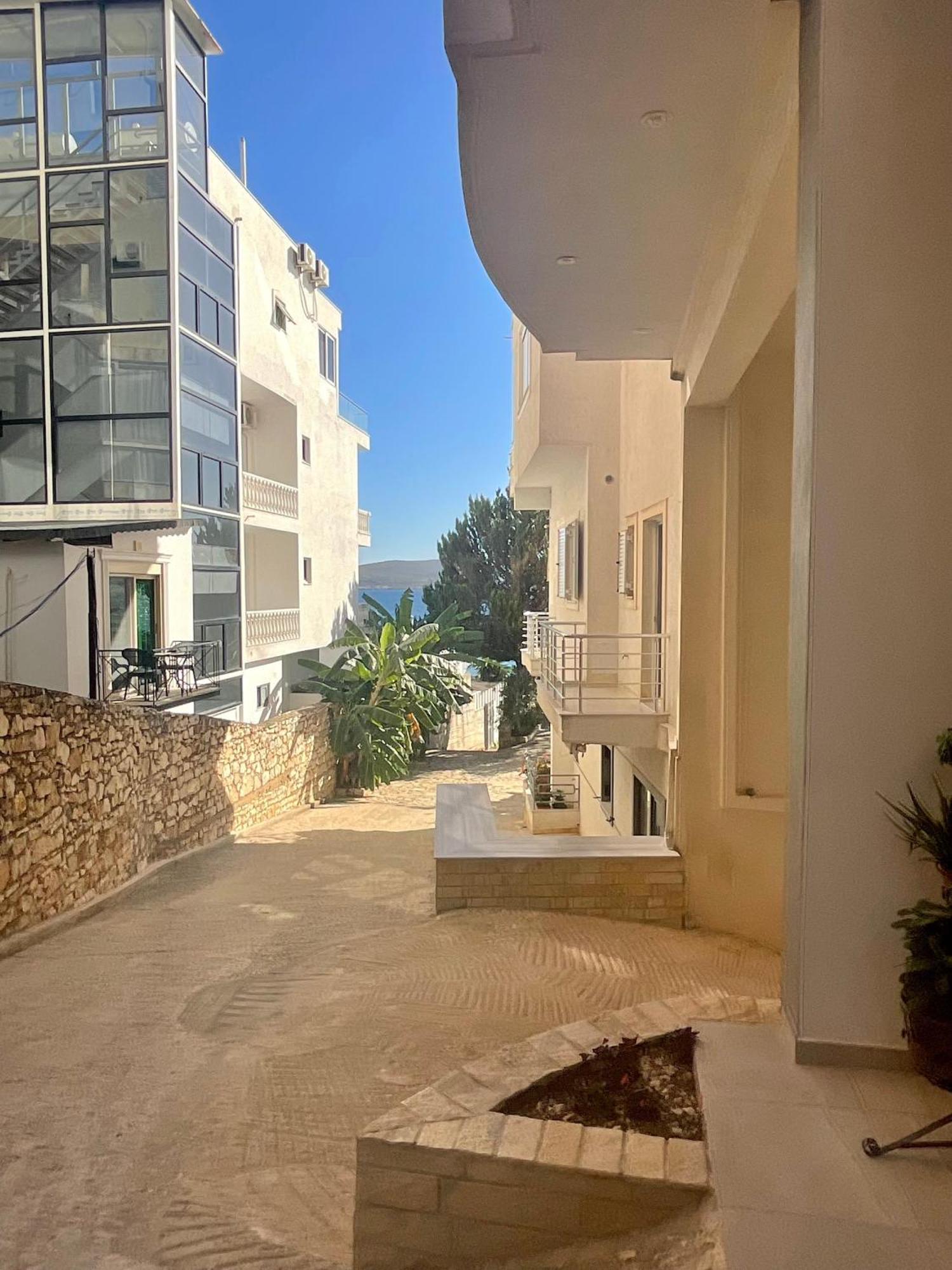 Mojito Beach Apartments With Free Parking Саранда Экстерьер фото