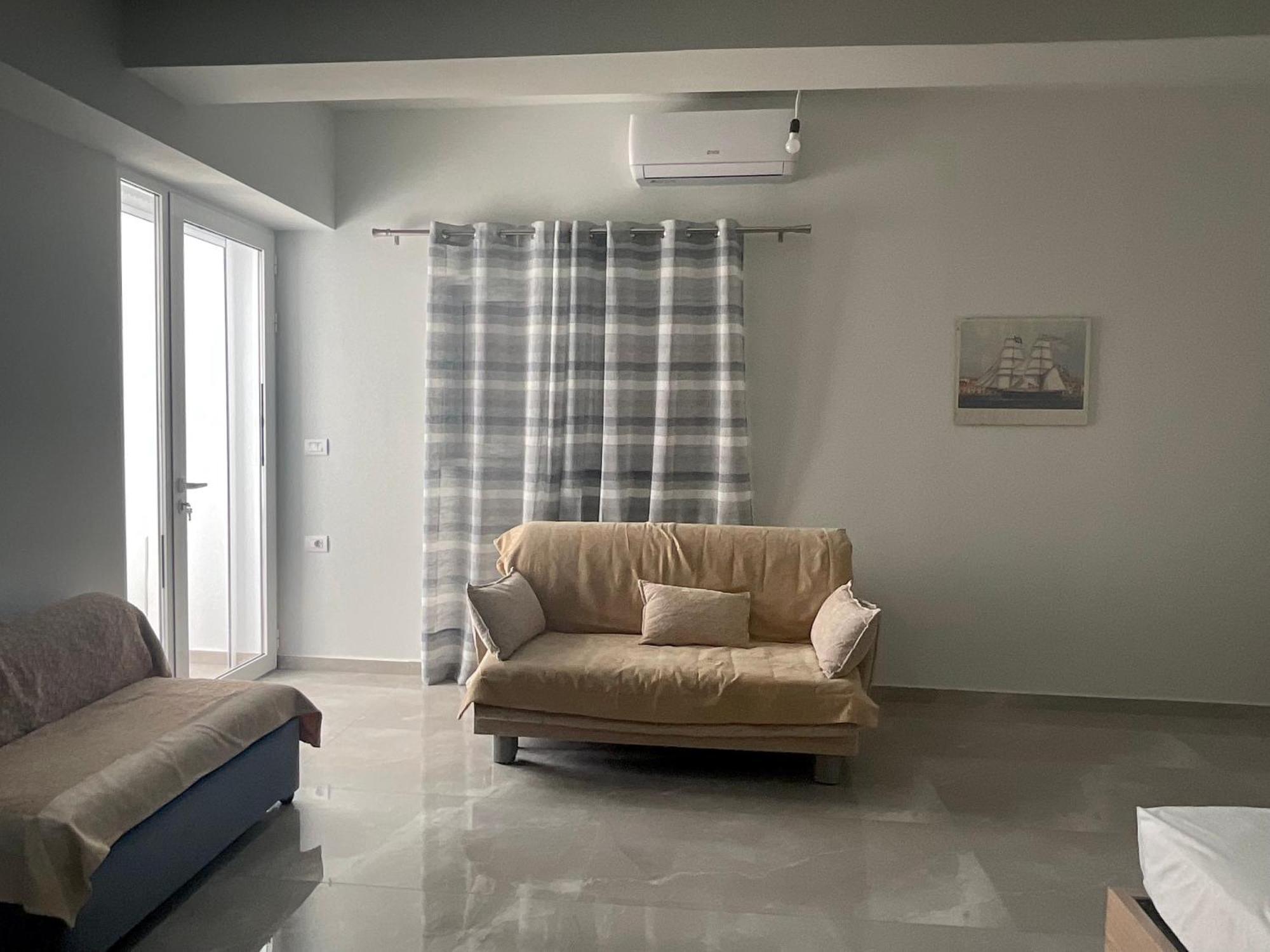 Mojito Beach Apartments With Free Parking Саранда Номер фото