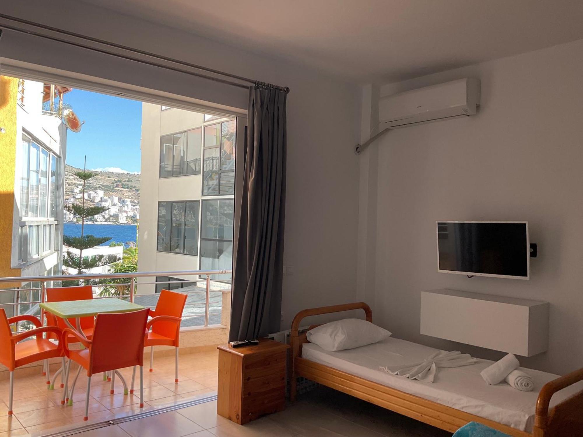 Mojito Beach Apartments With Free Parking Саранда Номер фото